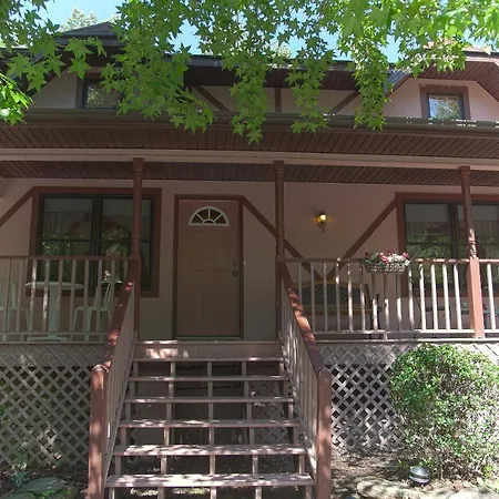 Rosewood Chalet Secluded And Pet Friendly Columbus Exterior photo