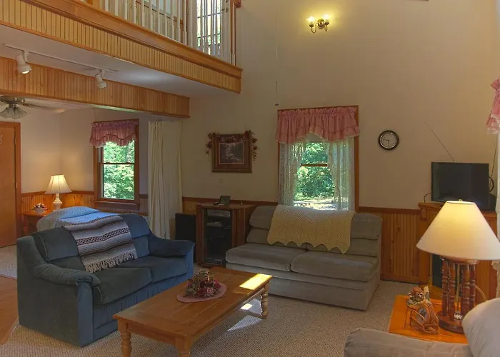 Rosewood Chalet Secluded And Pet Friendly