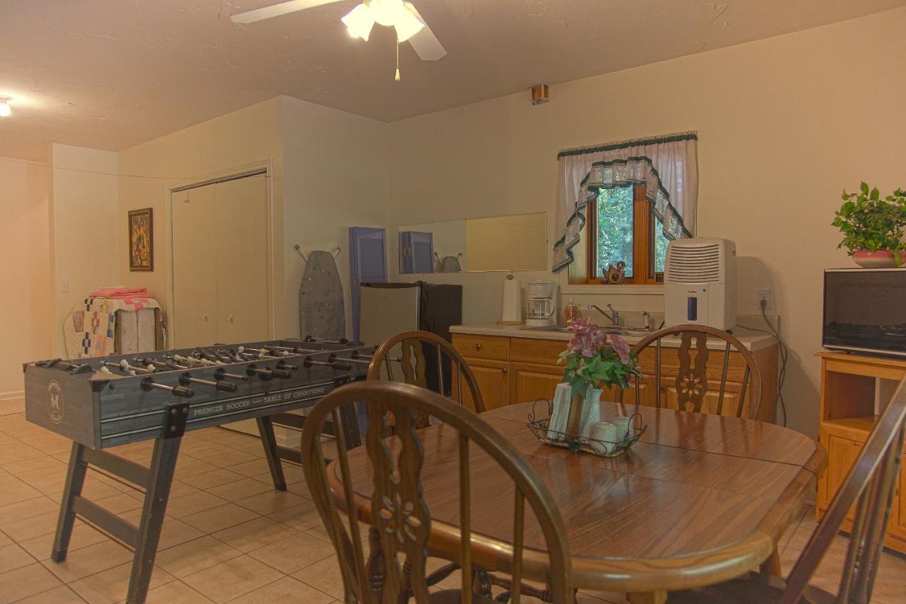 Holiday home Rosewood Chalet Secluded And Pet Friendly Columbus